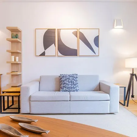 Modern Rustic Flat In Santos By Lovelystay Lisboa