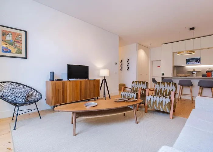 Modern Rustic Flat In Santos By Lovelystay *