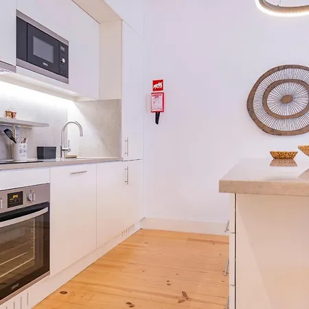 아파트 Modern Rustic Flat In Santos By Lovelystay 리스본