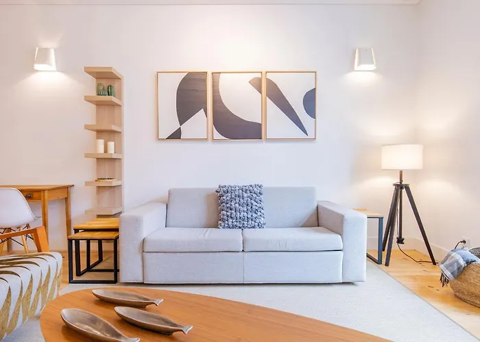 Modern Rustic Flat In Santos By Lovelystay Lisboa