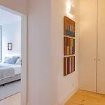 아파트 Modern Rustic Flat In Santos By Lovelystay *