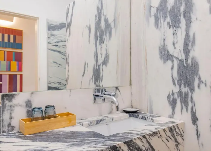 Modern Rustic Flat In Santos By Lovelystay *