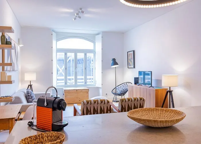 Modern Rustic Flat In Santos By Lovelystay Appartement