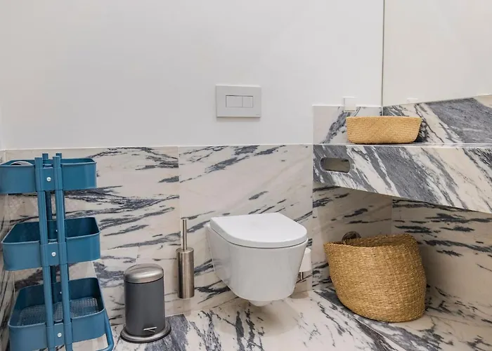 Modern Rustic Flat In Santos By Lovelystay *