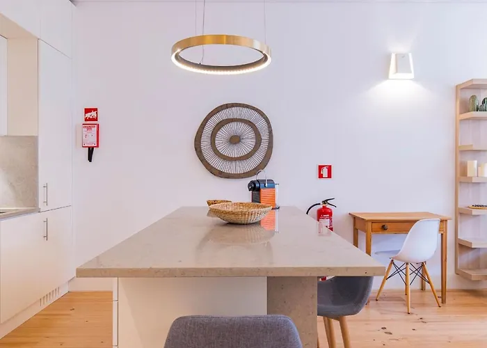 Modern Rustic Flat In Santos By Lovelystay *