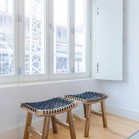 Modern Rustic Flat In Santos By Lovelystay *