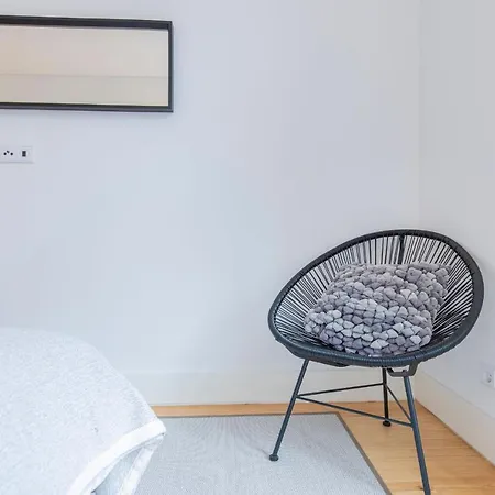 Lägenhet Modern Rustic Flat In Santos By Lovelystay *